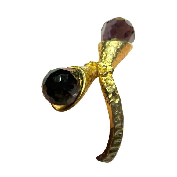 Unique textured goldtone cocktail ring with purple faceted stones wrapped Size 5 - Picture 4 of 7